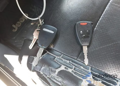 2012 Jeep Liberty Sport из США, поврежденный, VIN 1C4PJLAK2CW208282